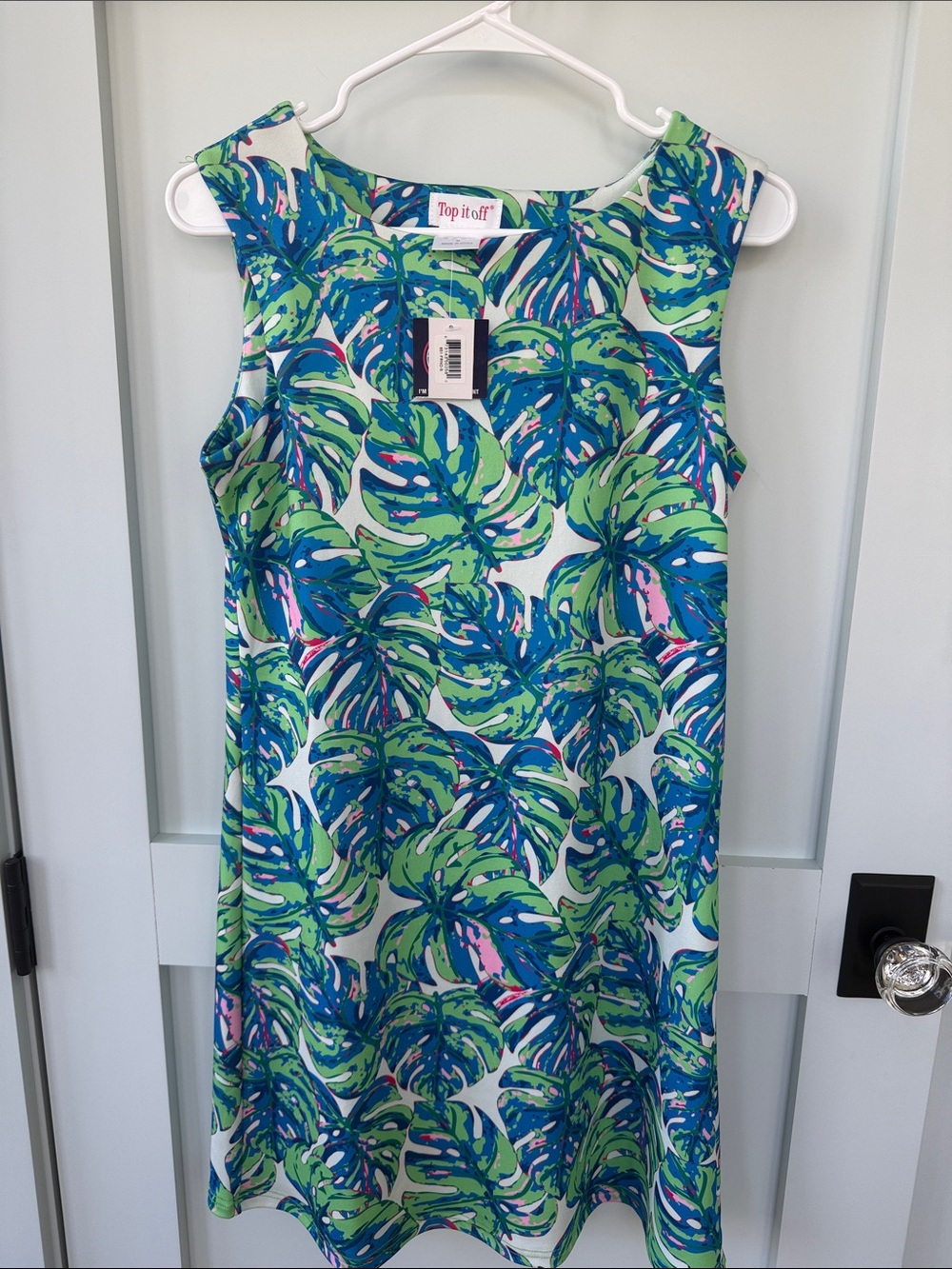 Top It Off Tropical Wrinkle Resistant Travel Dress | Small
